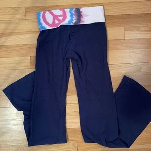 So Low Navy Flare Leggings with Tie Dye Peace Band